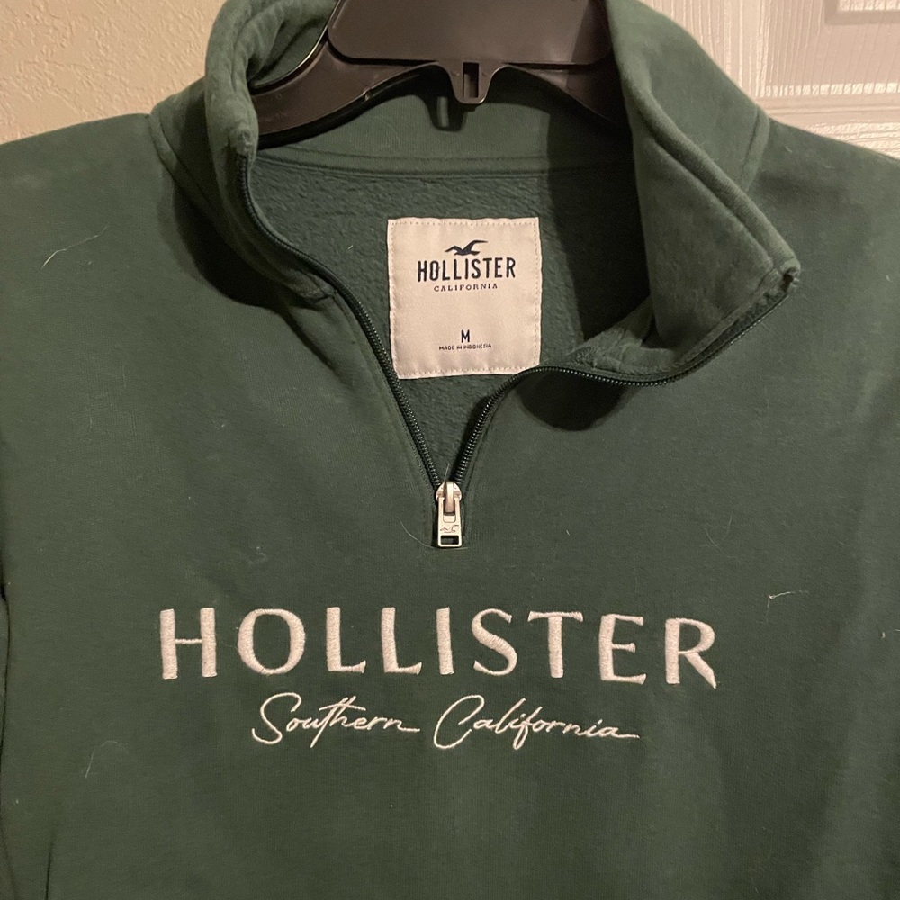 Hollister Green Half-Zip Sweatshirt - Picture 3 of 4